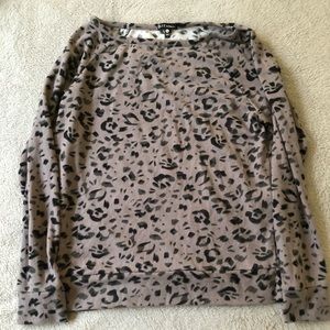 Womens Small Leopard Long Sleeve